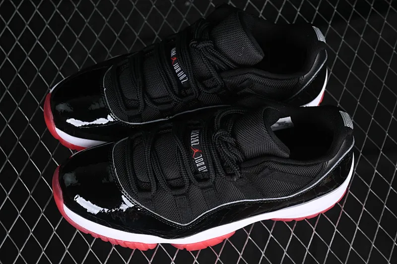 All categories Air Jordan Jordan series basketball shoes Air Jordan 11 F version Air Jordan 11 Low Bred AJ11 Joe 11 patent leather new black and red genuine standard genuine carbon low-top basketball shoes FV5104-006